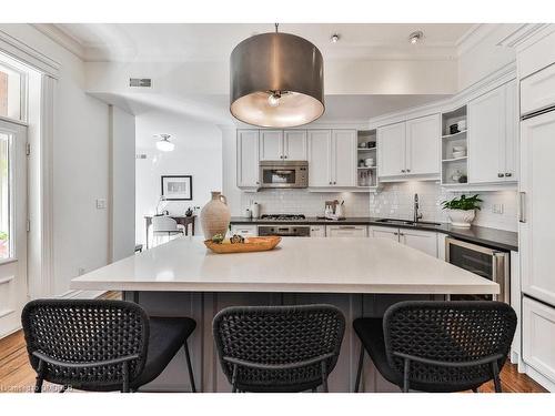 5-32 Gothic Avenue, Toronto, ON - Indoor Photo Showing Kitchen With Upgraded Kitchen