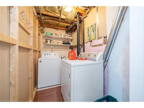 6356 Chaumont Crescent, Mississauga, ON - Indoor Photo Showing Laundry Room