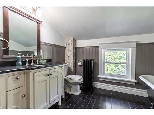 43 Elora Street, Mildmay, ON - Indoor Photo Showing Bathroom