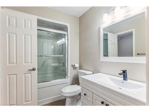 17-415 River Oaks Boulevard W, Oakville, ON - Indoor Photo Showing Bathroom