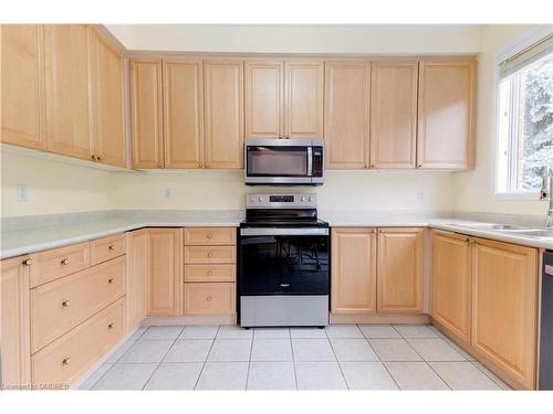 2383 Copperwood Drive, Oakville, ON - Indoor Photo Showing Kitchen With Double Sink