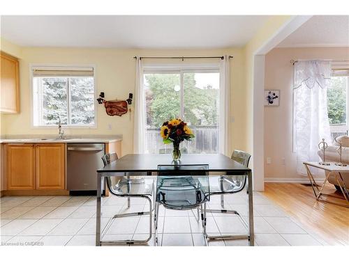 2383 Copperwood Drive, Oakville, ON - Indoor Photo Showing Dining Room