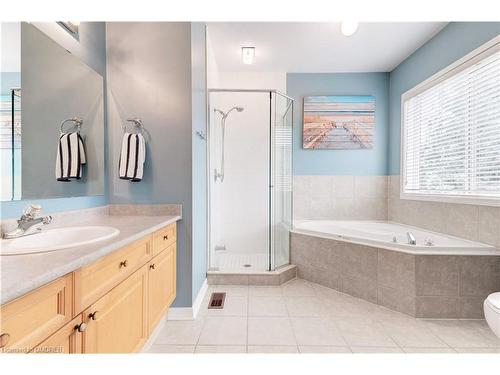 2383 Copperwood Drive, Oakville, ON - Indoor Photo Showing Bathroom