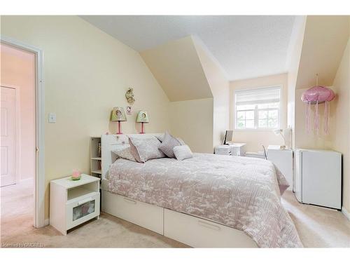 2383 Copperwood Drive, Oakville, ON - Indoor Photo Showing Bedroom