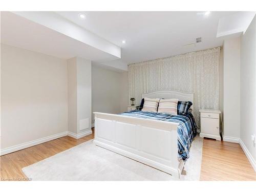 2383 Copperwood Drive, Oakville, ON - Indoor Photo Showing Bedroom