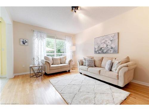 2383 Copperwood Drive, Oakville, ON - Indoor Photo Showing Living Room