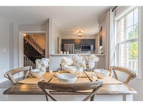 3035 Dewridge Avenue, Oakville, ON - Indoor Photo Showing Dining Room