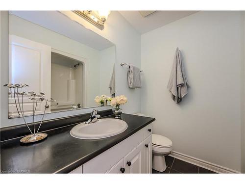 50 Wilkie Crescent, Guelph, ON - Indoor Photo Showing Bathroom