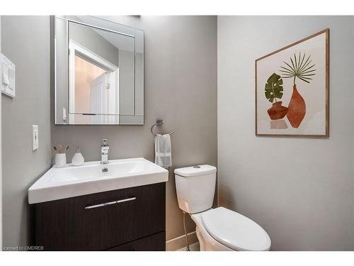 2444 Shadow Court, Oakville, ON - Indoor Photo Showing Bathroom