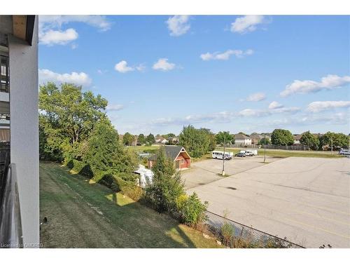 209-1411 Walker'S Line, Burlington, ON - Outdoor With View