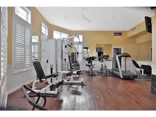 209-1411 Walker'S Line, Burlington, ON - Indoor Photo Showing Gym Room