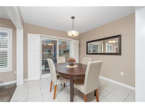 8 Seafair Crescent, Brampton, ON - Indoor Photo Showing Dining Room