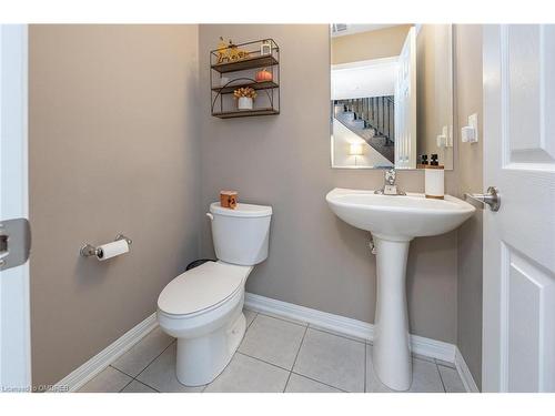 8 Seafair Crescent, Brampton, ON - Indoor Photo Showing Bathroom