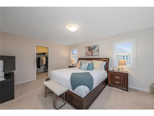 8 Seafair Crescent, Brampton, ON - Indoor Photo Showing Bedroom