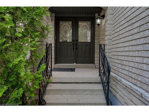 2189 Shorncliffe Boulevard, Oakville, ON - Outdoor