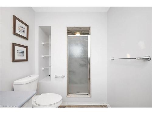 2189 Shorncliffe Boulevard, Oakville, ON - Indoor Photo Showing Bathroom