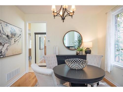 1339 Marshall Crescent, Milton, ON - Indoor Photo Showing Dining Room