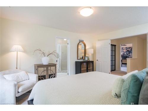 1339 Marshall Crescent, Milton, ON - Indoor Photo Showing Bedroom