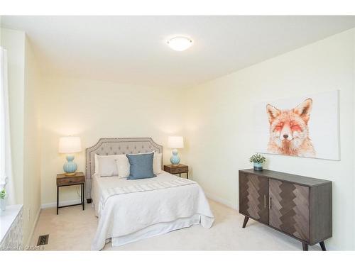 1339 Marshall Crescent, Milton, ON - Indoor Photo Showing Bedroom