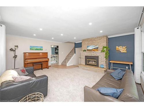 520 Concession 3 Road, Wilsonville, ON - Indoor Photo Showing Living Room With Fireplace