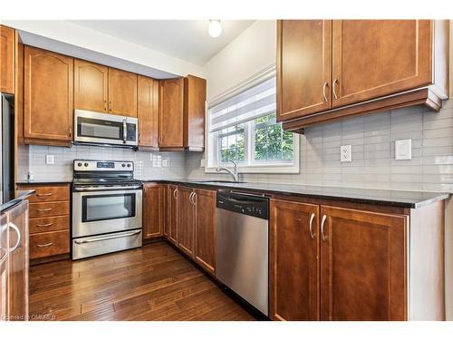 56 Robert Peel Road, Kitchener, ON - Indoor Photo Showing Kitchen With Stainless Steel Kitchen