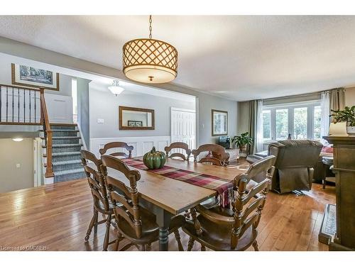 2489 Yarmouth Crescent, Oakville, ON - Indoor Photo Showing Dining Room