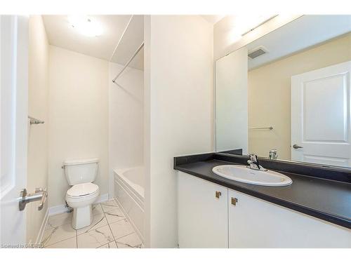 59 Downriver Drive, Welland, ON - Indoor Photo Showing Bathroom