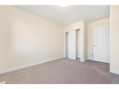 59 Downriver Drive, Welland, ON - Indoor Photo Showing Other Room