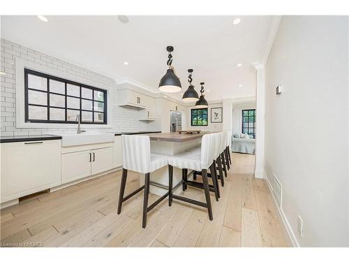 291 Randall Crescent, Milton, ON - Indoor Photo Showing Dining Room