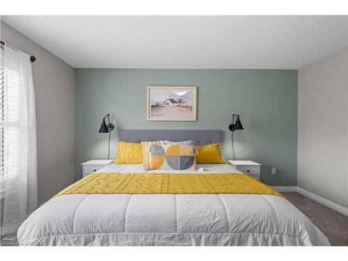 78 Leeson Street Street N, Grand Valley, ON - Indoor Photo Showing Bedroom