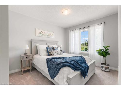 78 Leeson Street Street N, Grand Valley, ON - Indoor Photo Showing Bedroom