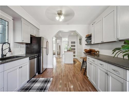 439 Hughson Street N, Hamilton, ON - Indoor Photo Showing Kitchen