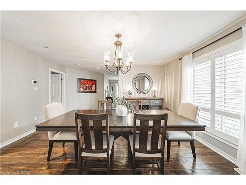 94 Valmont Street, Ancaster, ON - Indoor Photo Showing Dining Room