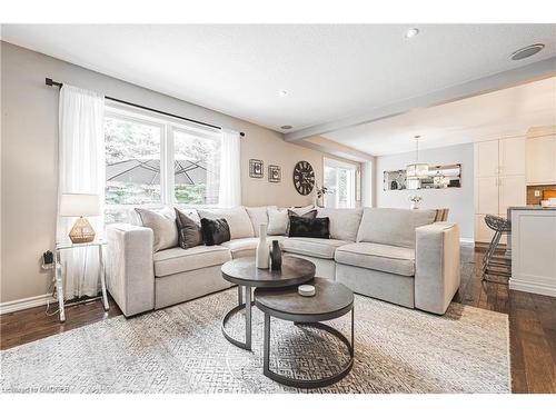 94 Valmont Street, Ancaster, ON - Indoor Photo Showing Living Room