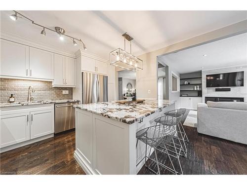 94 Valmont Street, Ancaster, ON - Indoor Photo Showing Kitchen With Upgraded Kitchen