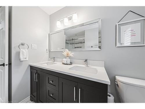 94 Valmont Street, Ancaster, ON - Indoor Photo Showing Bathroom