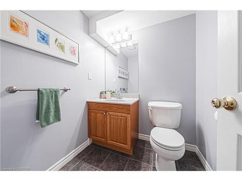 94 Valmont Street, Ancaster, ON - Indoor Photo Showing Bathroom