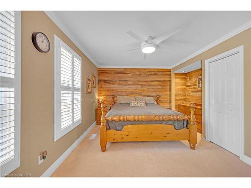 2482 Waterford Street, Oakville, ON - Indoor Photo Showing Bedroom