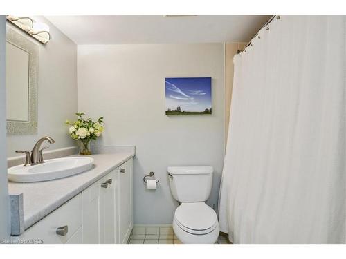 604-1110 Walden Circle, Mississauga, ON - Indoor Photo Showing Bathroom