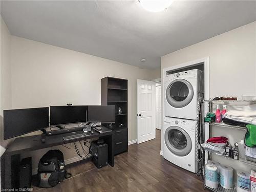 6 Eldorado Court, Hamilton, ON - Indoor Photo Showing Laundry Room