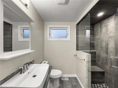 6 Eldorado Court, Hamilton, ON - Indoor Photo Showing Bathroom