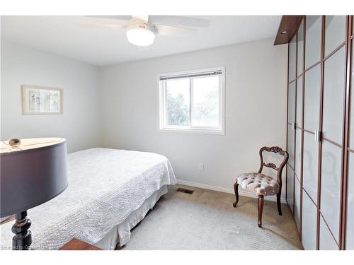 26-2300 Brays Lane, Oakville, ON - Indoor Photo Showing Bedroom