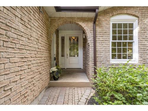 1297 Griffith Place, Oakville, ON - Outdoor