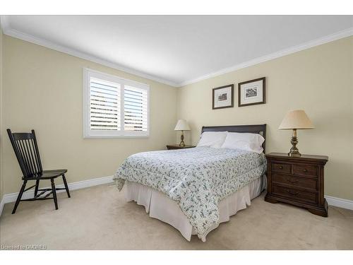 1297 Griffith Place, Oakville, ON - Indoor Photo Showing Bedroom