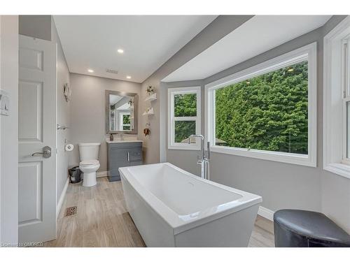 19 Mcconachie Crescent, Caledon, ON - Indoor Photo Showing Bathroom