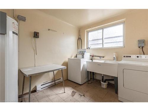 559A Birchmount Drive, Scarborough, ON - Indoor Photo Showing Laundry Room