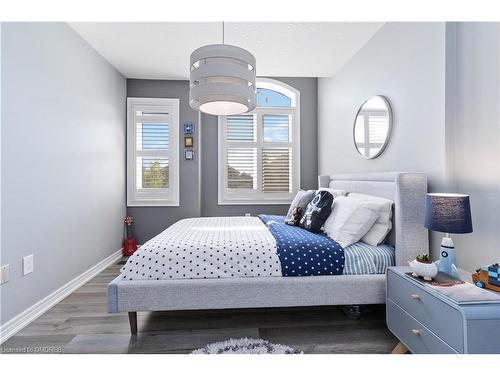 2097 Redstone Crescent, Oakville, ON - Indoor Photo Showing Bedroom