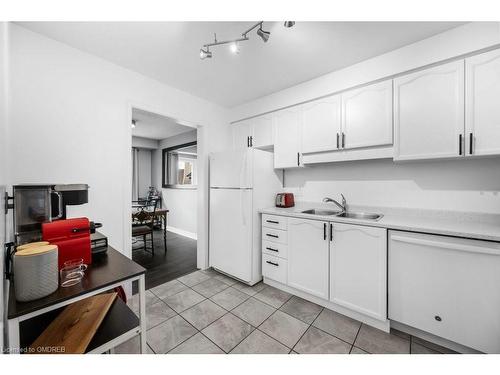 16-391 Stone Church Road E, Hamilton, ON - Indoor Photo Showing Kitchen With Double Sink