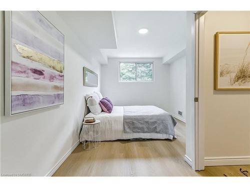 85 Bonham Boulevard, Mississauga, ON - Indoor Photo Showing Bedroom