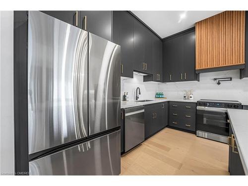 99 Hillcrest Road, Port Colborne, ON - Indoor Photo Showing Kitchen With Upgraded Kitchen